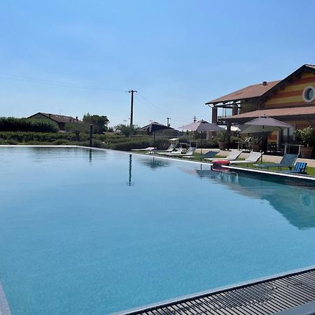 Almavite Wine Resort With Pool ديسينسانو ديل غاردا المظهر الخارجي الصورة